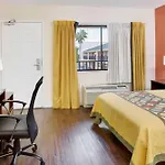 Super 8 By Wyndham Orlando International Drive