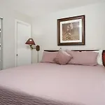 Parc Corniche Condominium Suites