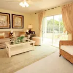 Laguna Bay Apartments