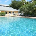 Laguna Bay Apartments