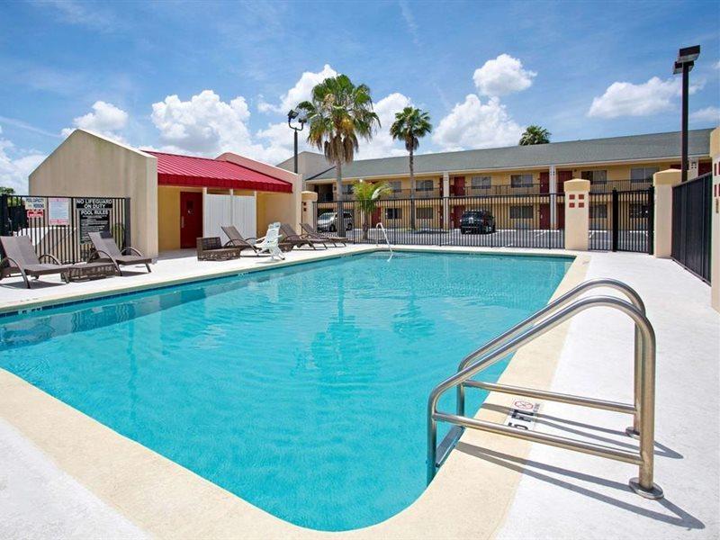 Super 8 By Wyndham International Drive 2*