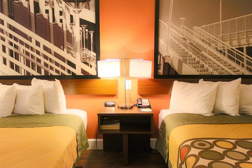 Super 8 By Wyndham International Drive