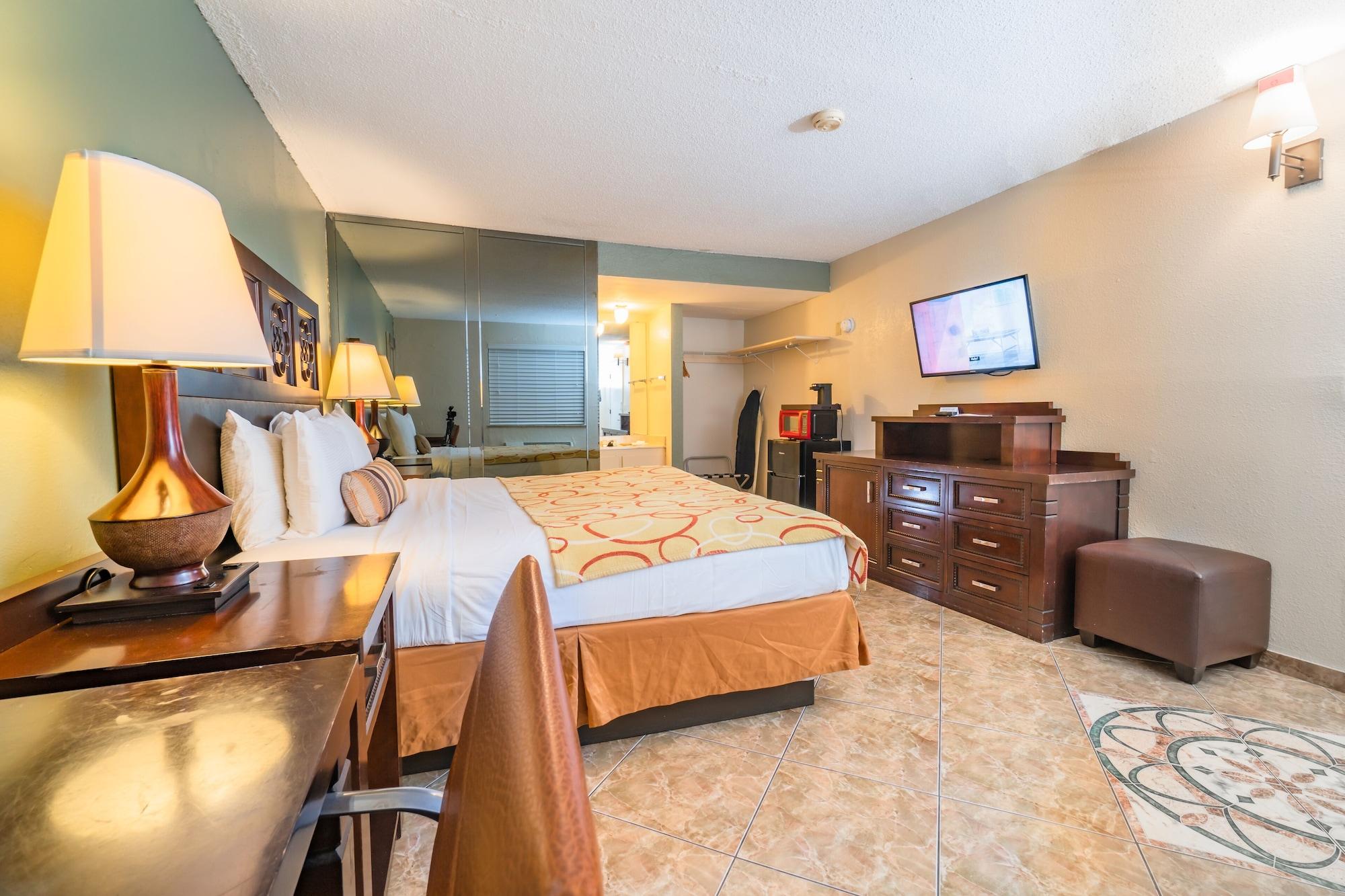 Sevilla Kissimmee- Near 2*