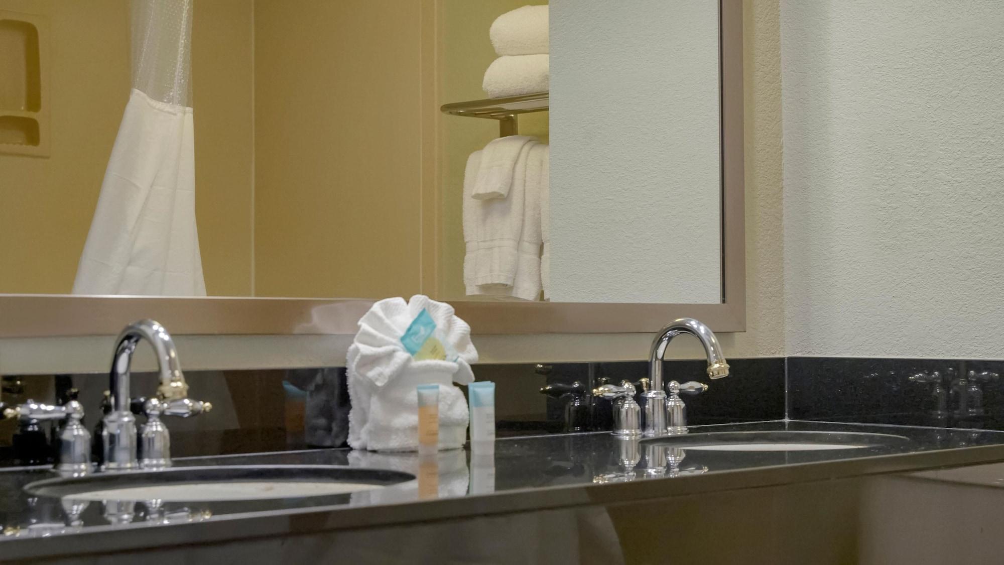 Hotel Galleria Palms Orlando - Free Theme Park Shuttles 3*