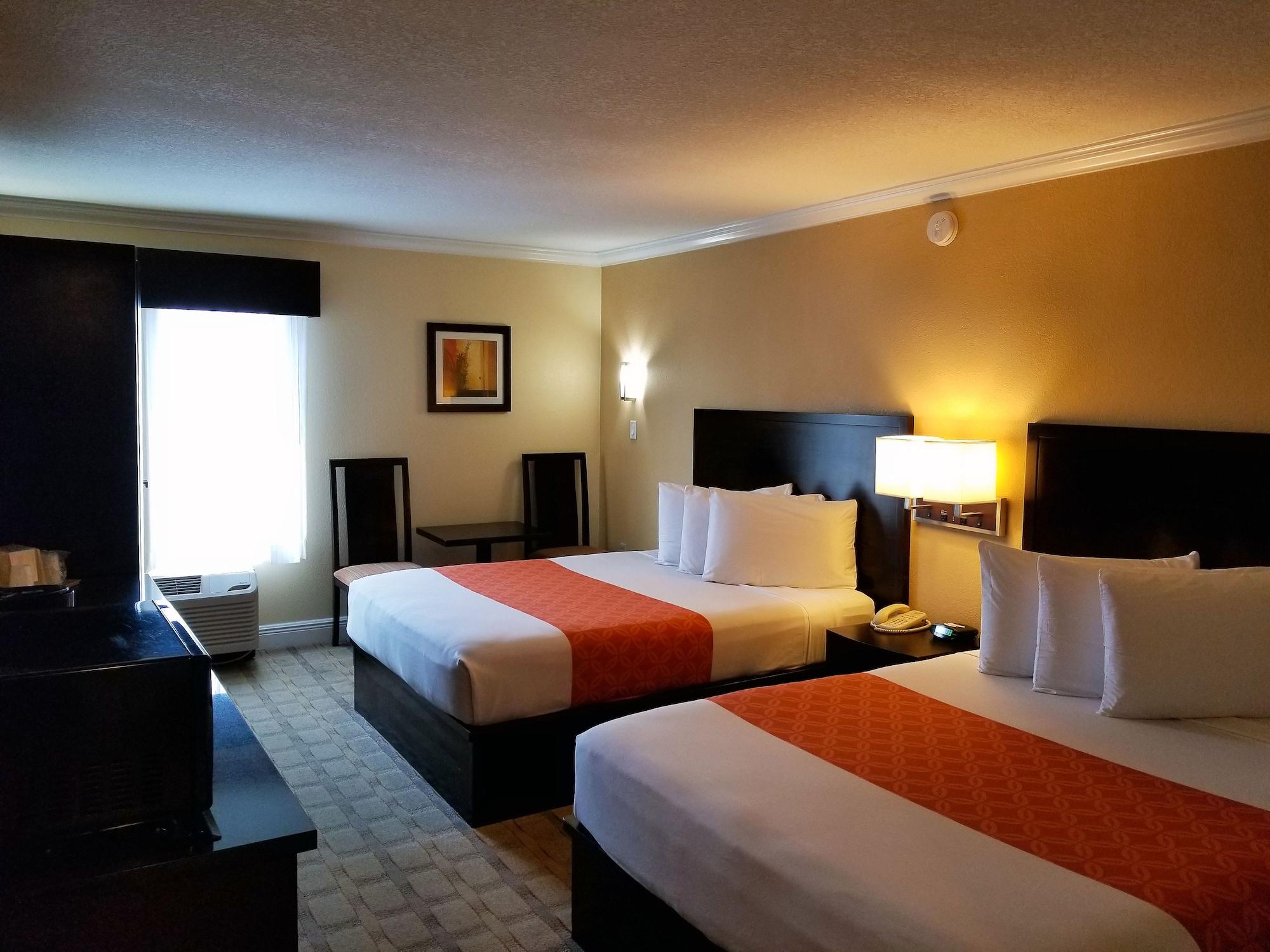 Hotel Galleria Palms Orlando - Free Theme Park Shuttles