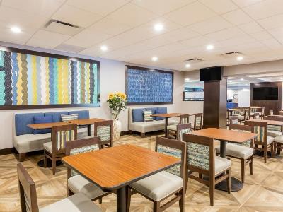 Hotel Wingate By Wyndham, Universal - Free Theme Park Shuttle Orlando