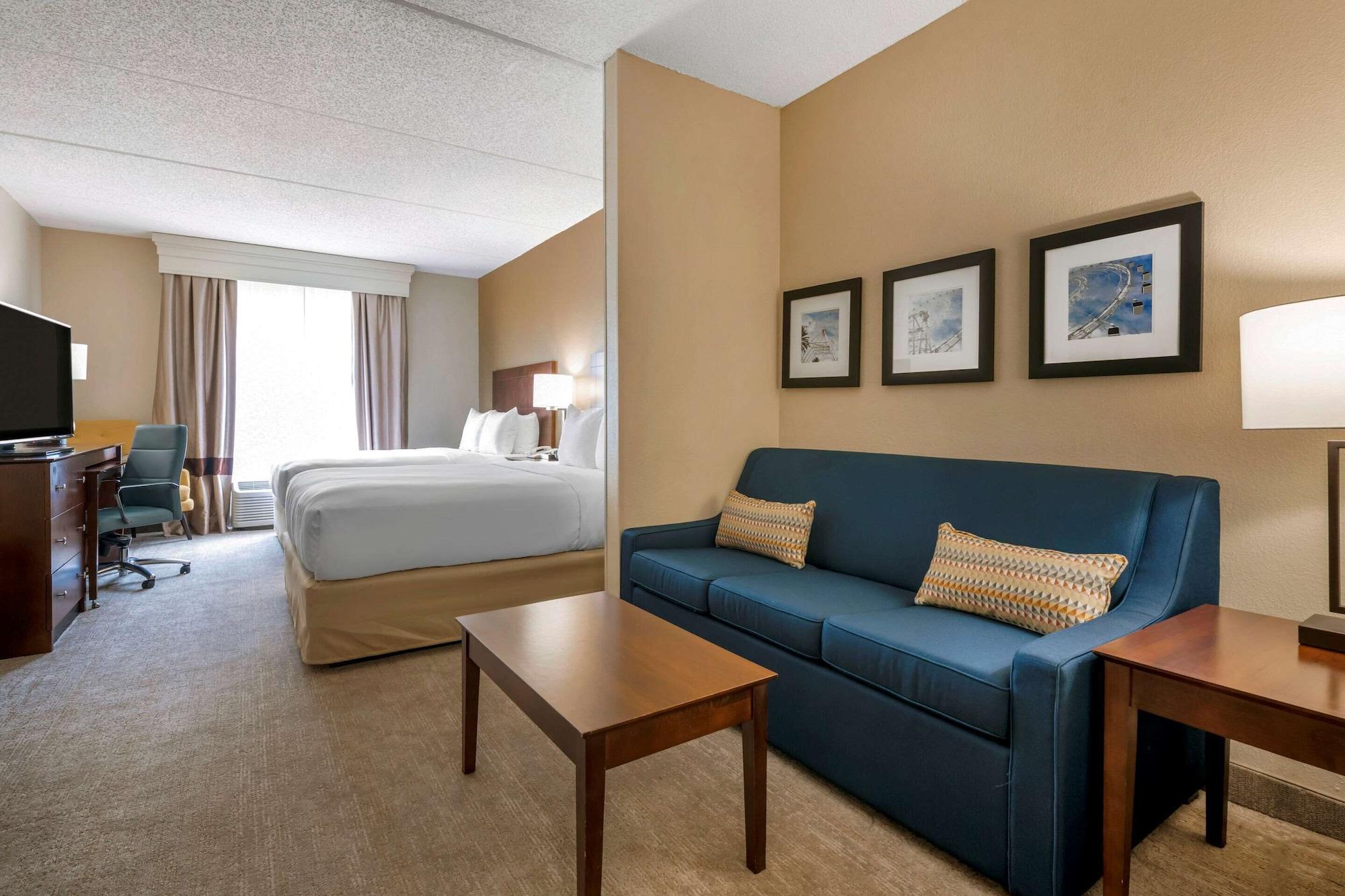Comfort Near Universal Hotel 3*