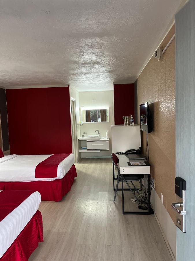 Travelodge By Wyndham Orlando At Heart Of International Drive 2*
