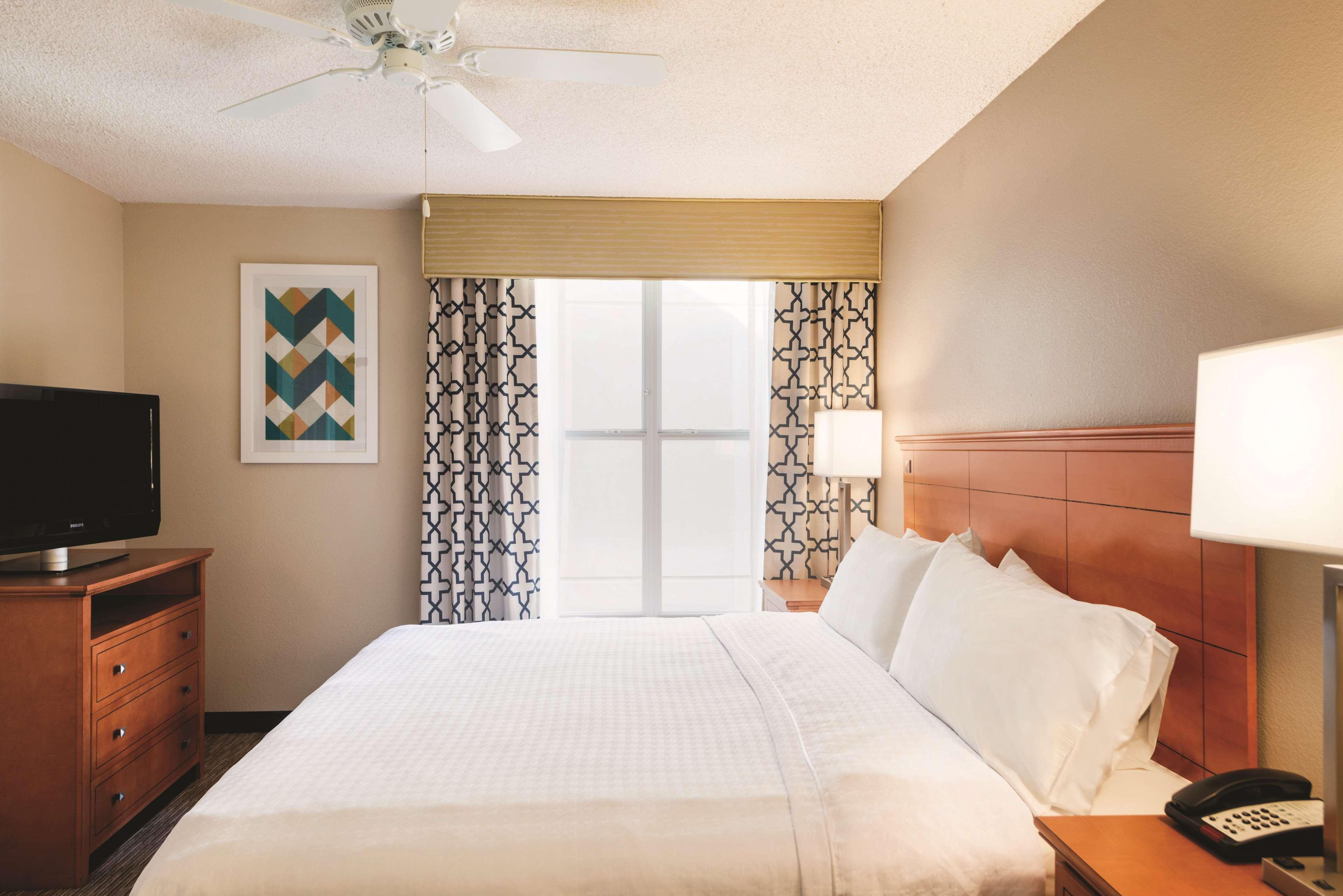 Homewood Suites By Hilton Orlando-International Drive Convention Center 3*