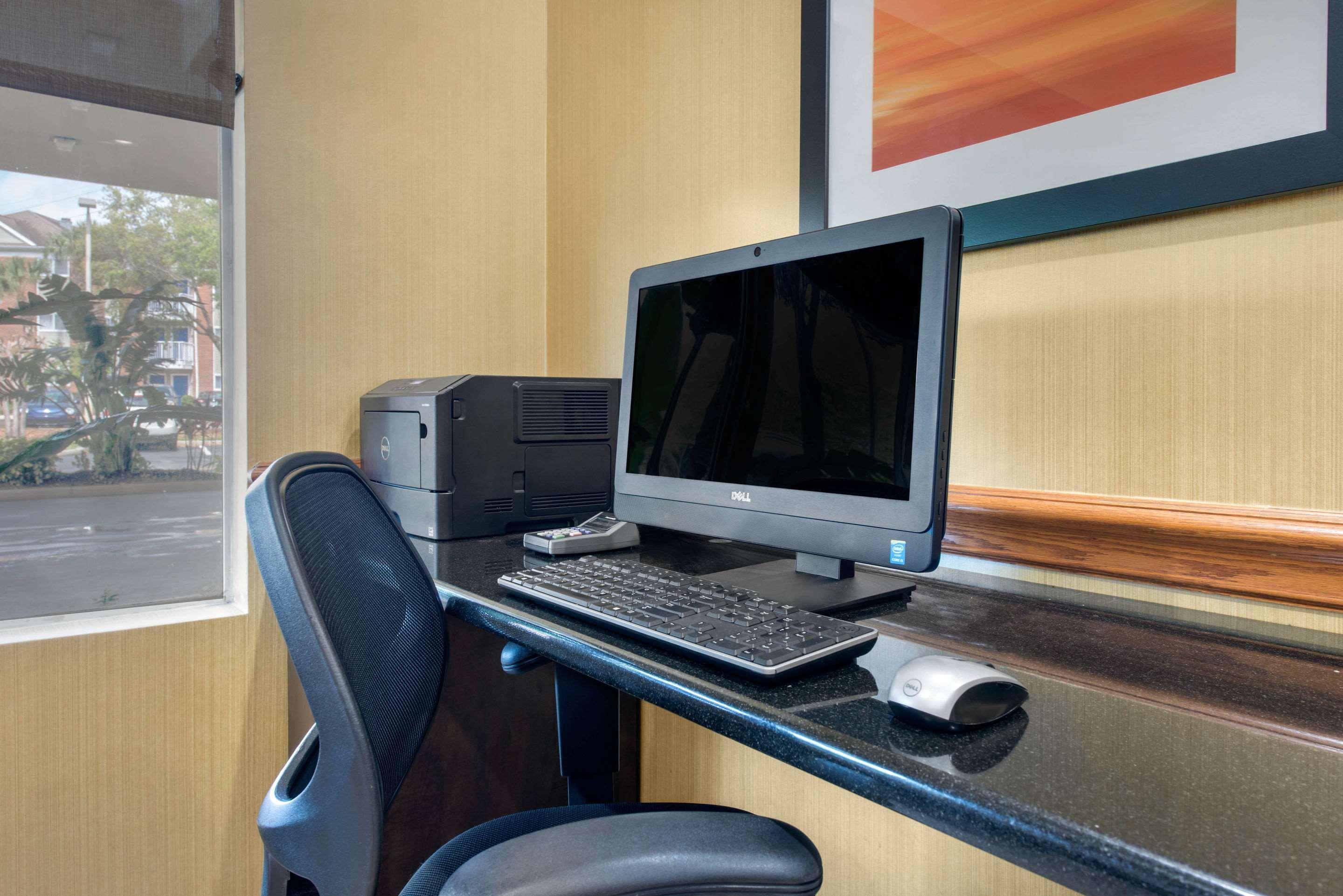 Comfort Near Universal 3*