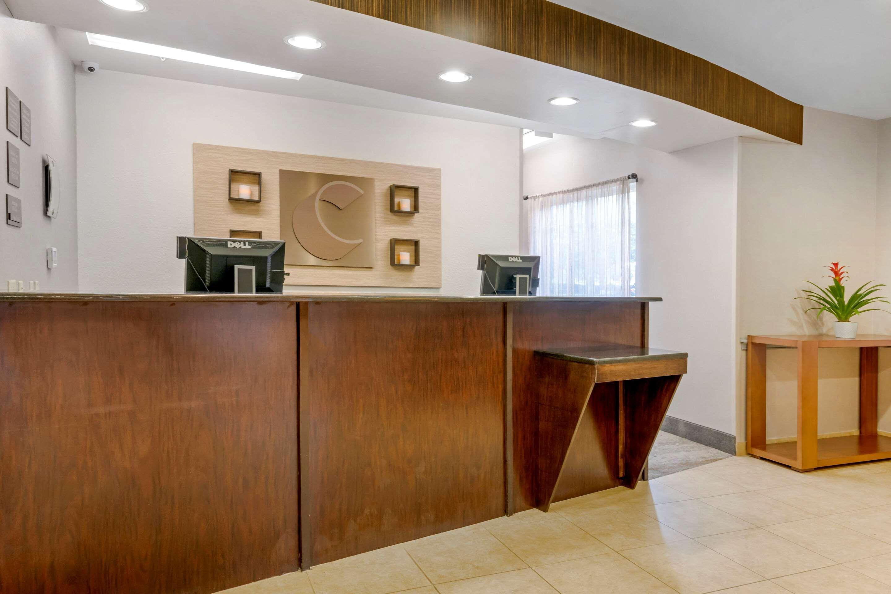 Hotel Comfort Near Universal