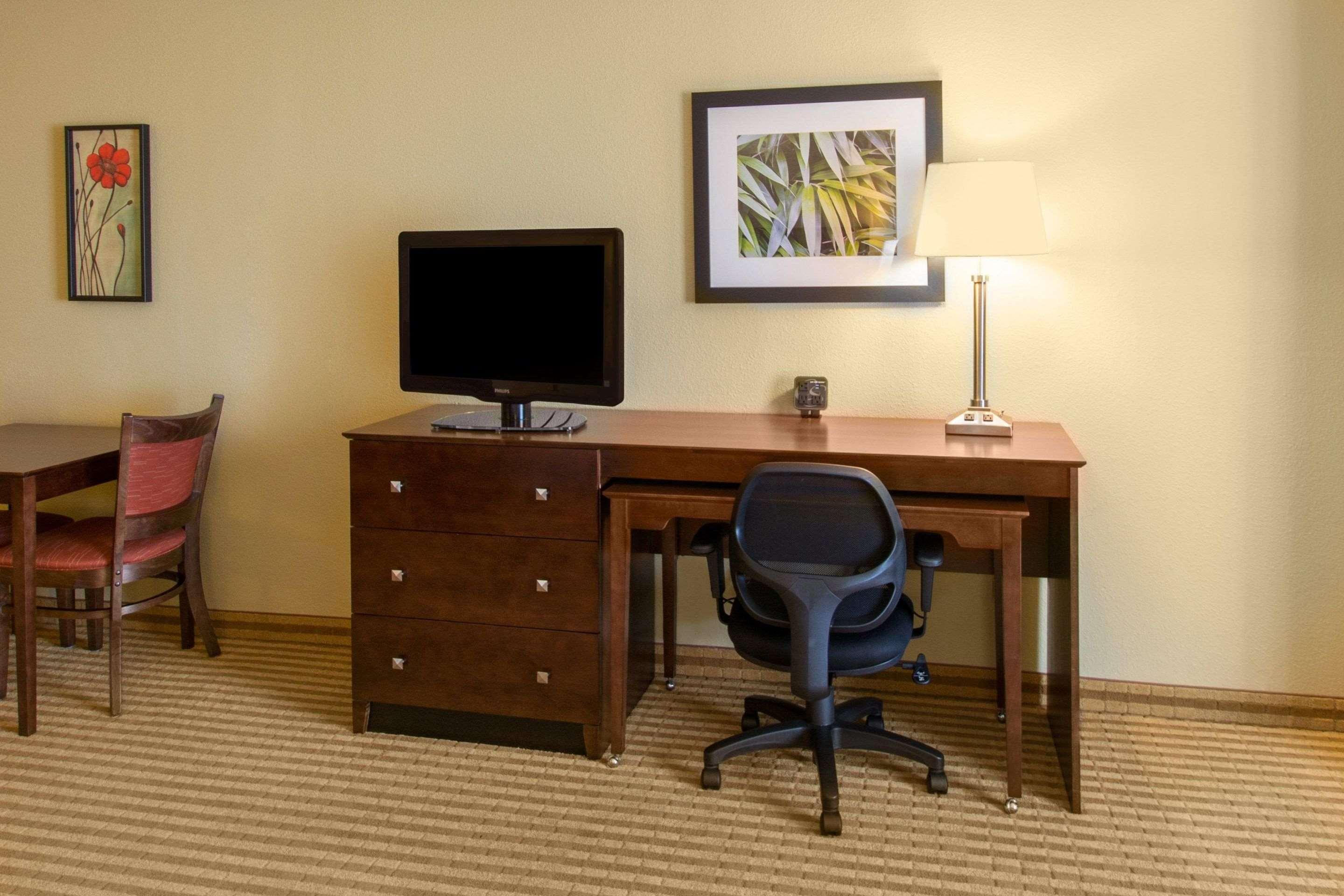 Hotel Comfort Near Universal 3*