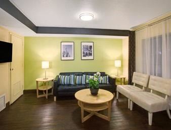 Super 8 By Wyndham International Drive Hotel