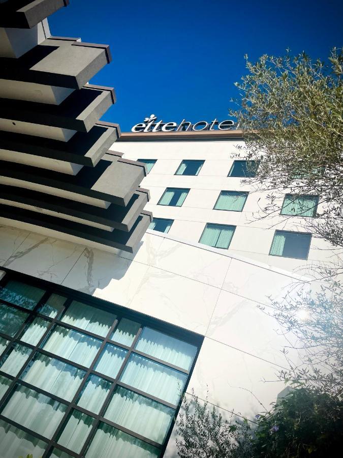 Ette Luxury & 5* Four Corners