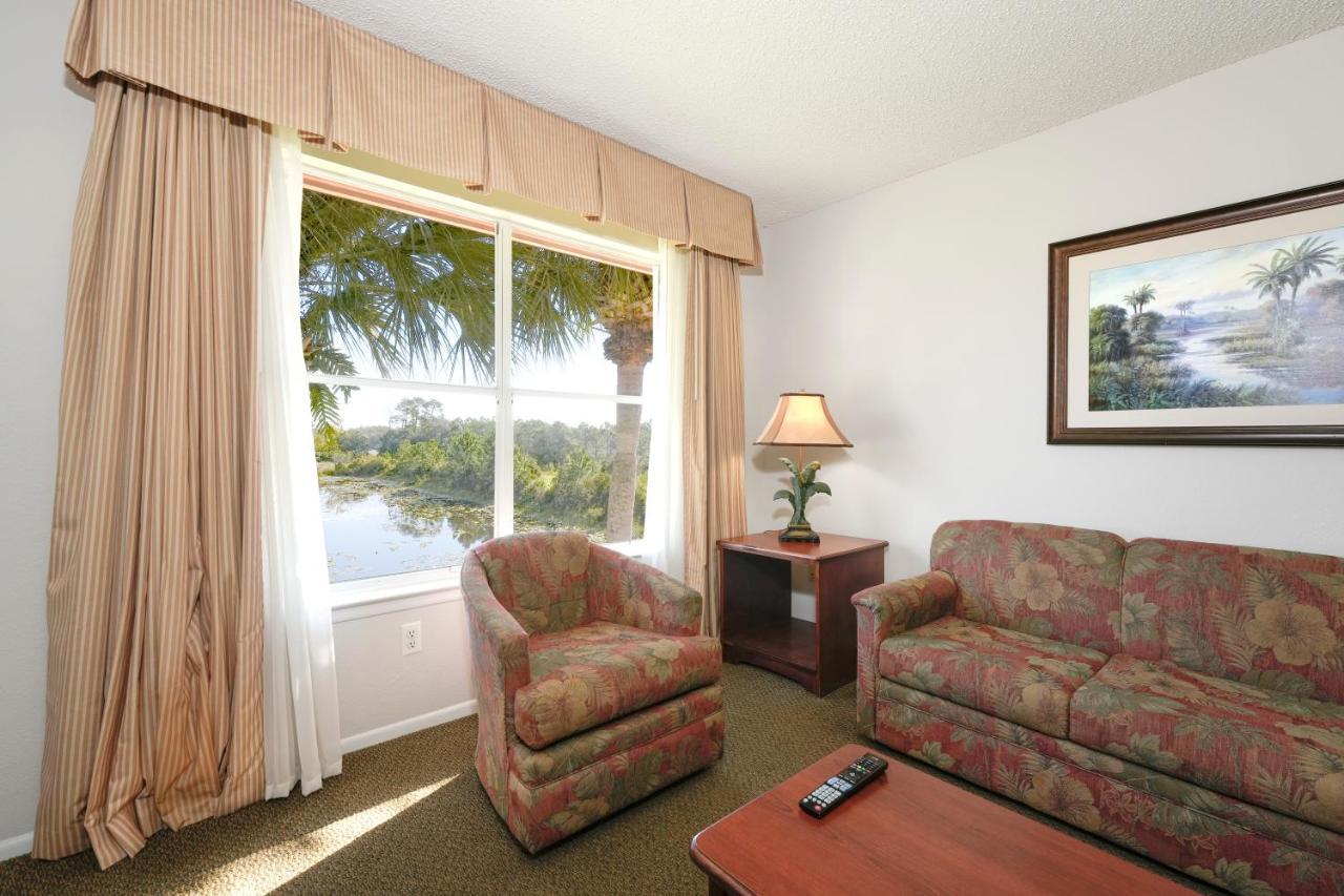 Parc Corniche Condominium 3*