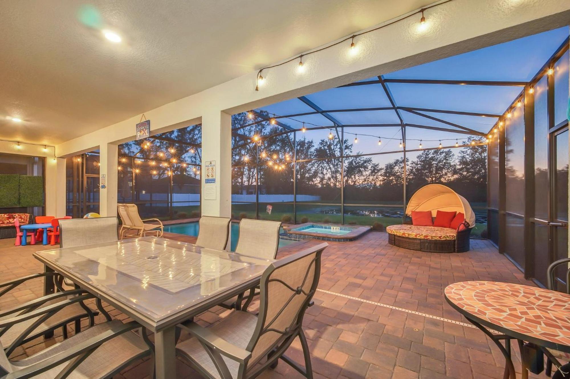Villa Waterfront 8br5ba Game Room/pool/spa/office Space *