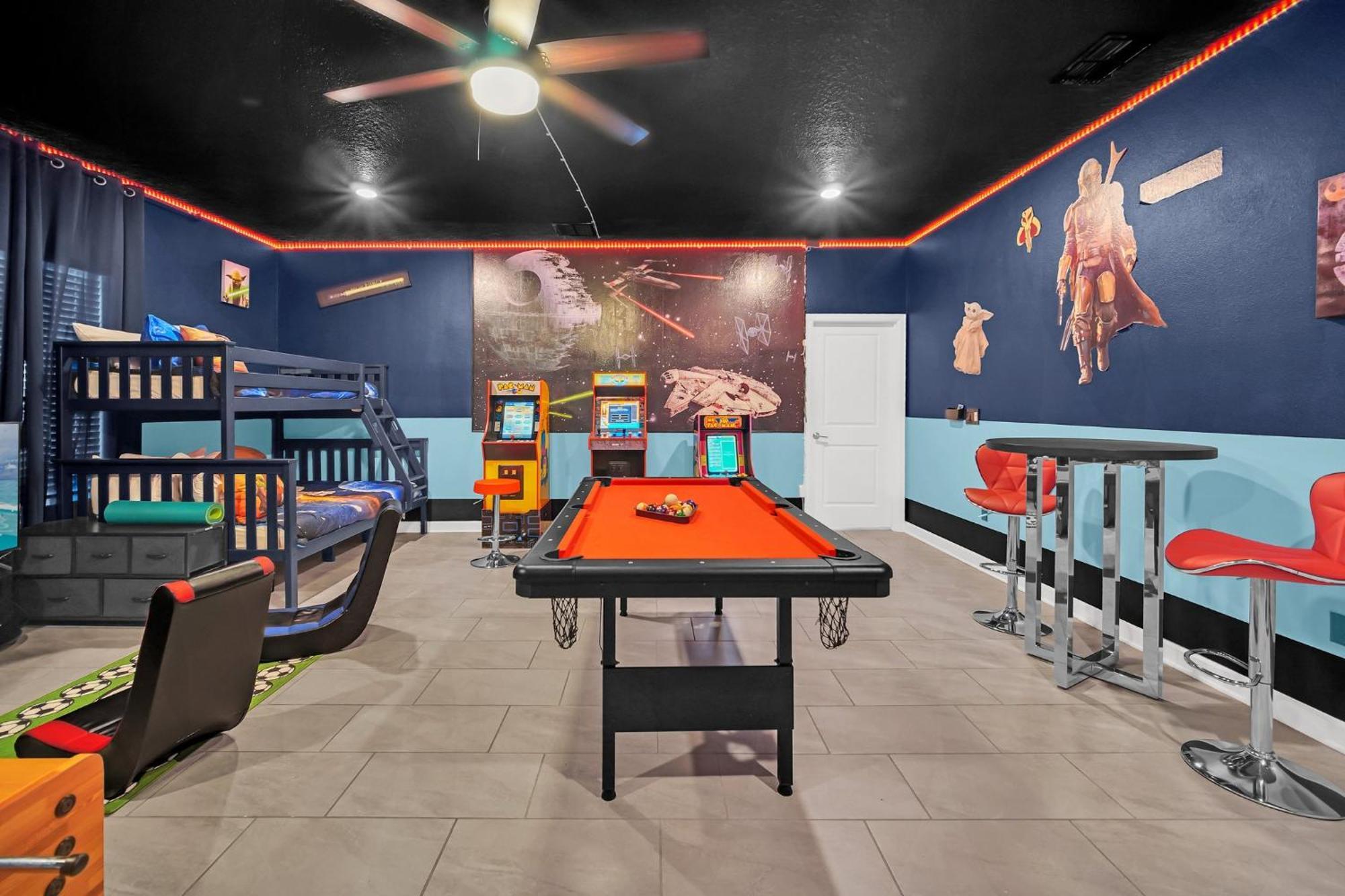 Waterfront 8br5ba Game Room/pool/spa/office Space