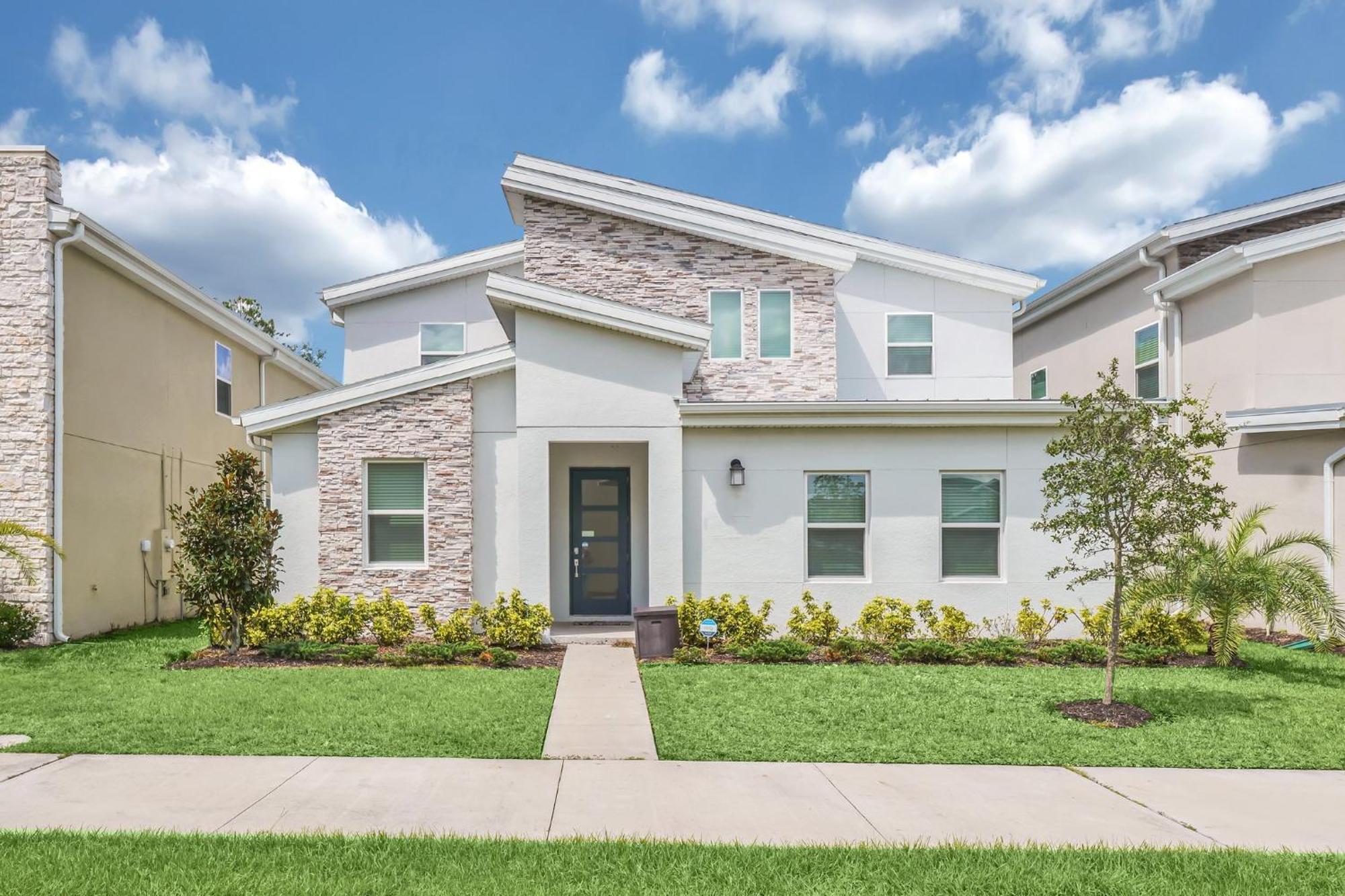 Villa Waterfront 8br5ba Game Room/pool/spa/office Space