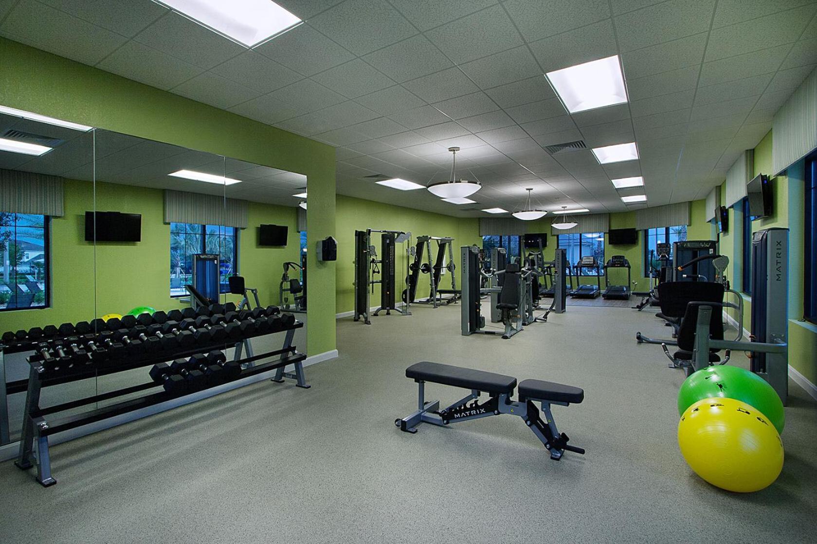 Waterfront 8br5ba Game Room/pool/spa/office Space * Kissimmee