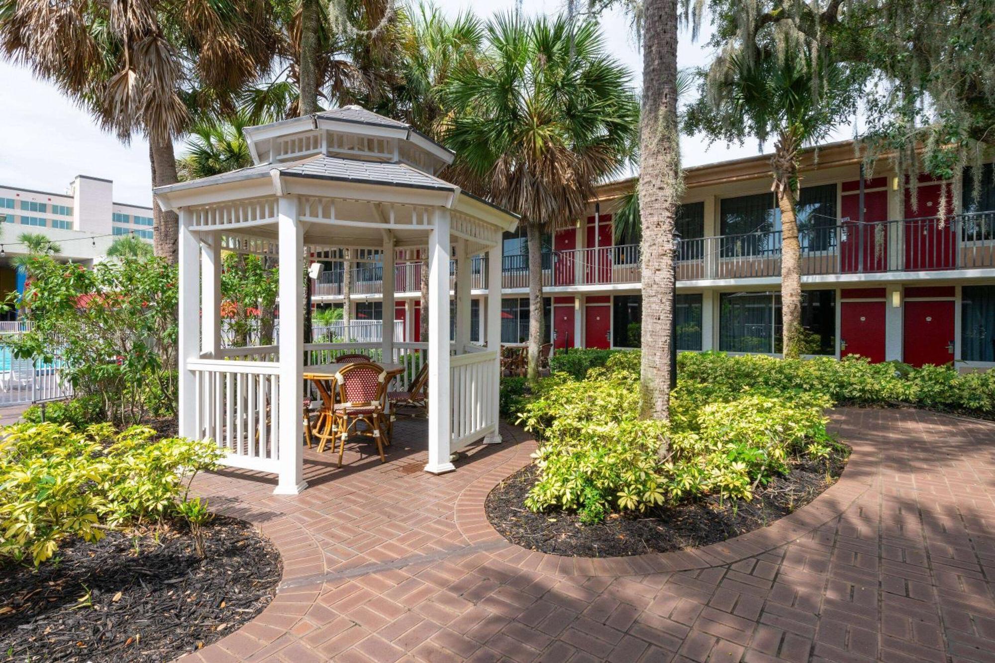 Hotel Ramada By Wyndham Kissimmee Gateway - Free Theme Park Shuttle
