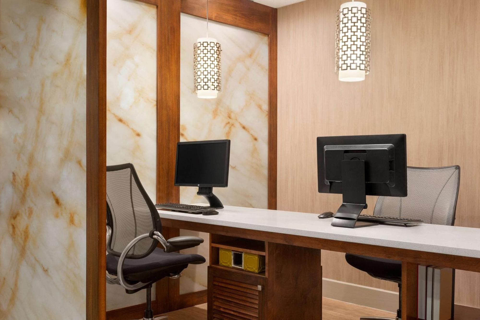 Hotel Homewood Suites By Hilton Orlando-International Drive Convention Center 3*