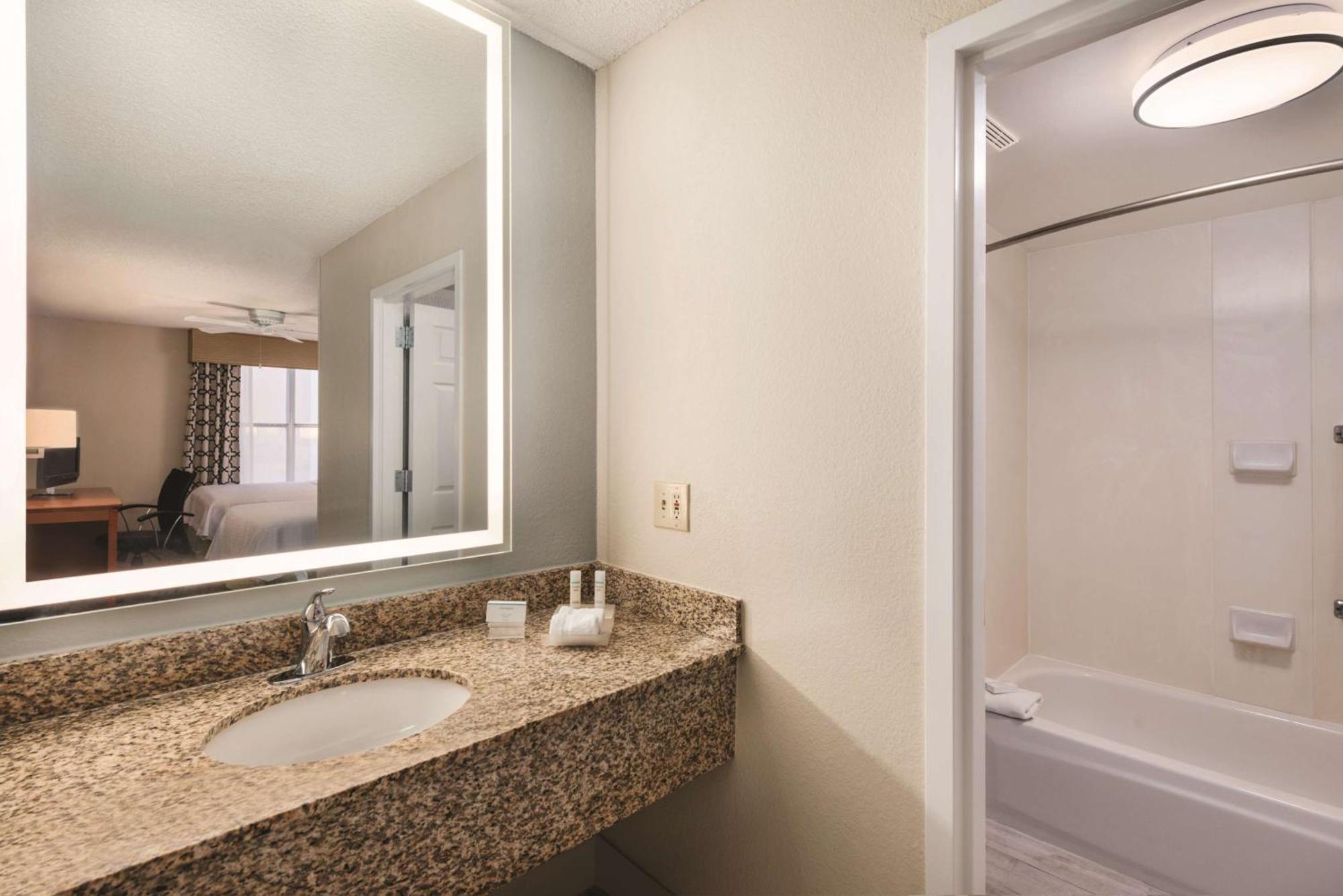 Homewood Suites By Hilton Orlando-International Drive Convention Center