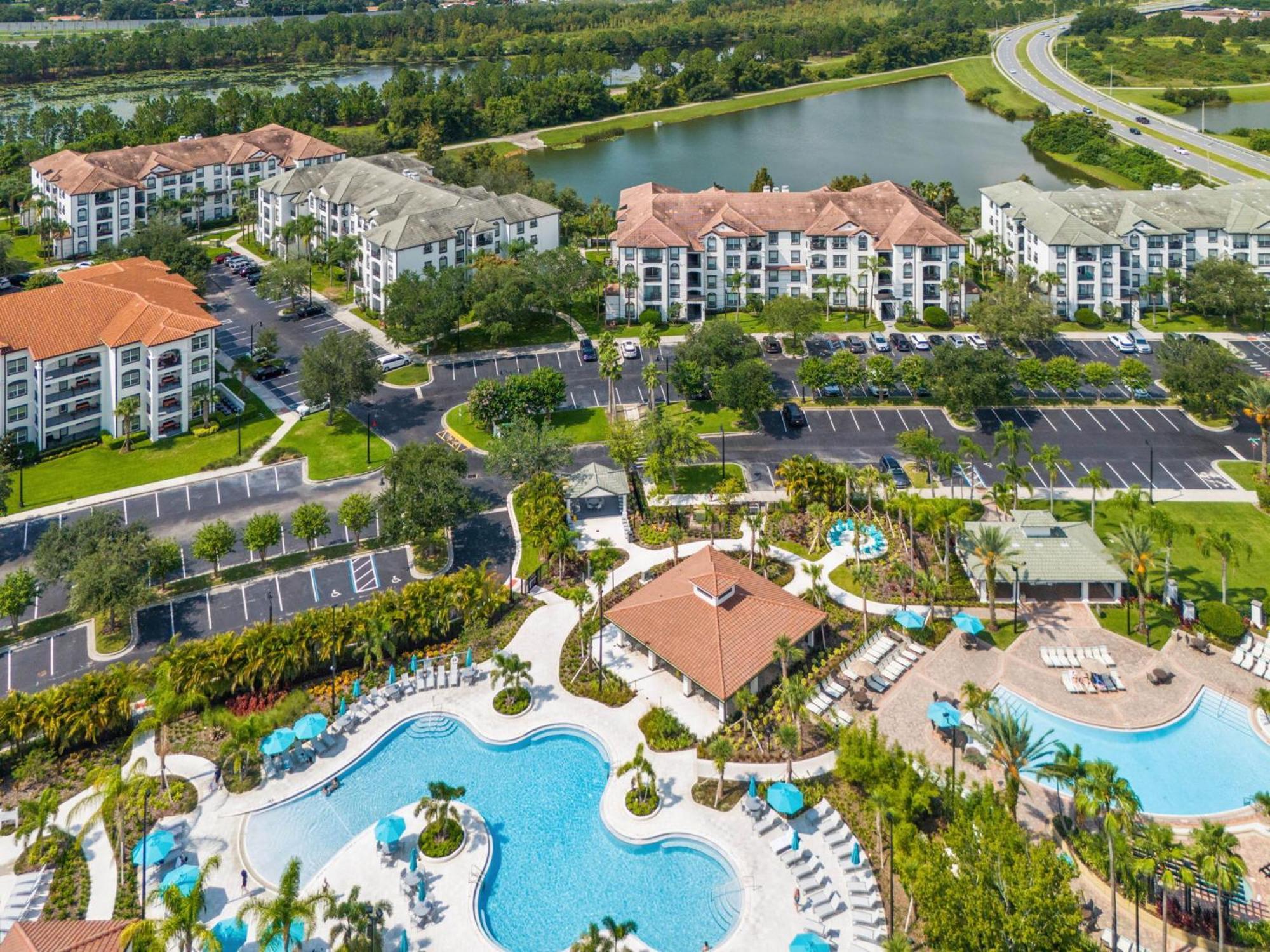 Lakefront Sights Resort *