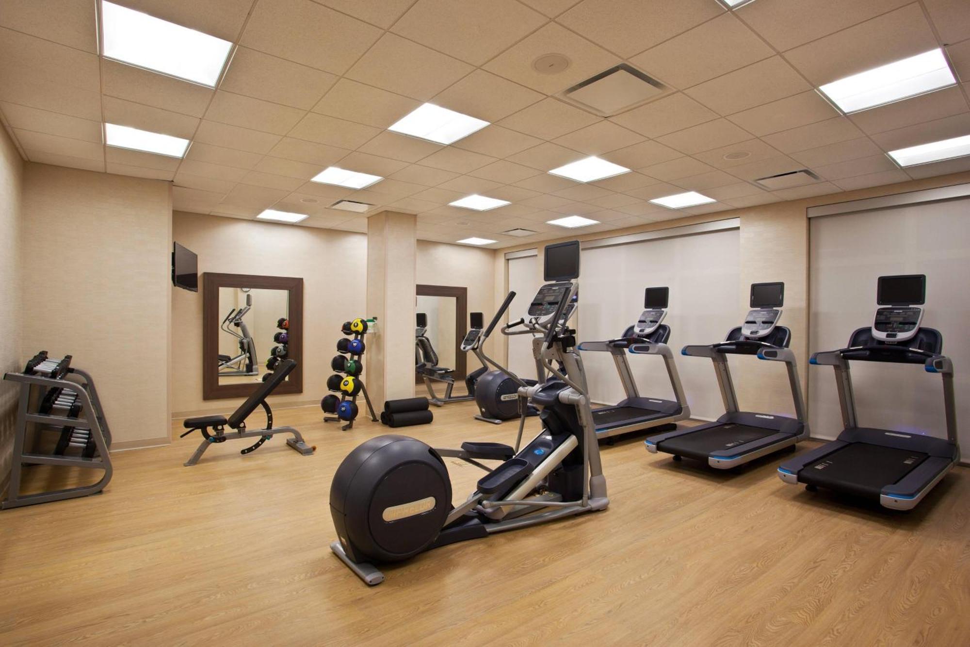 Hotel Courtyard By Marriott Orlando South/grande Lakes Area 2*