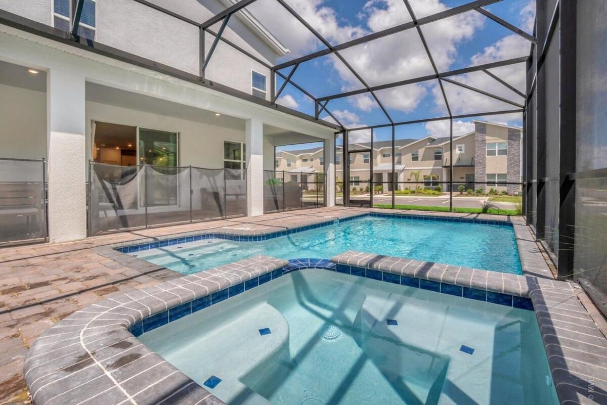 Brand New Storey 10 Bedroom With Pool Holiday home