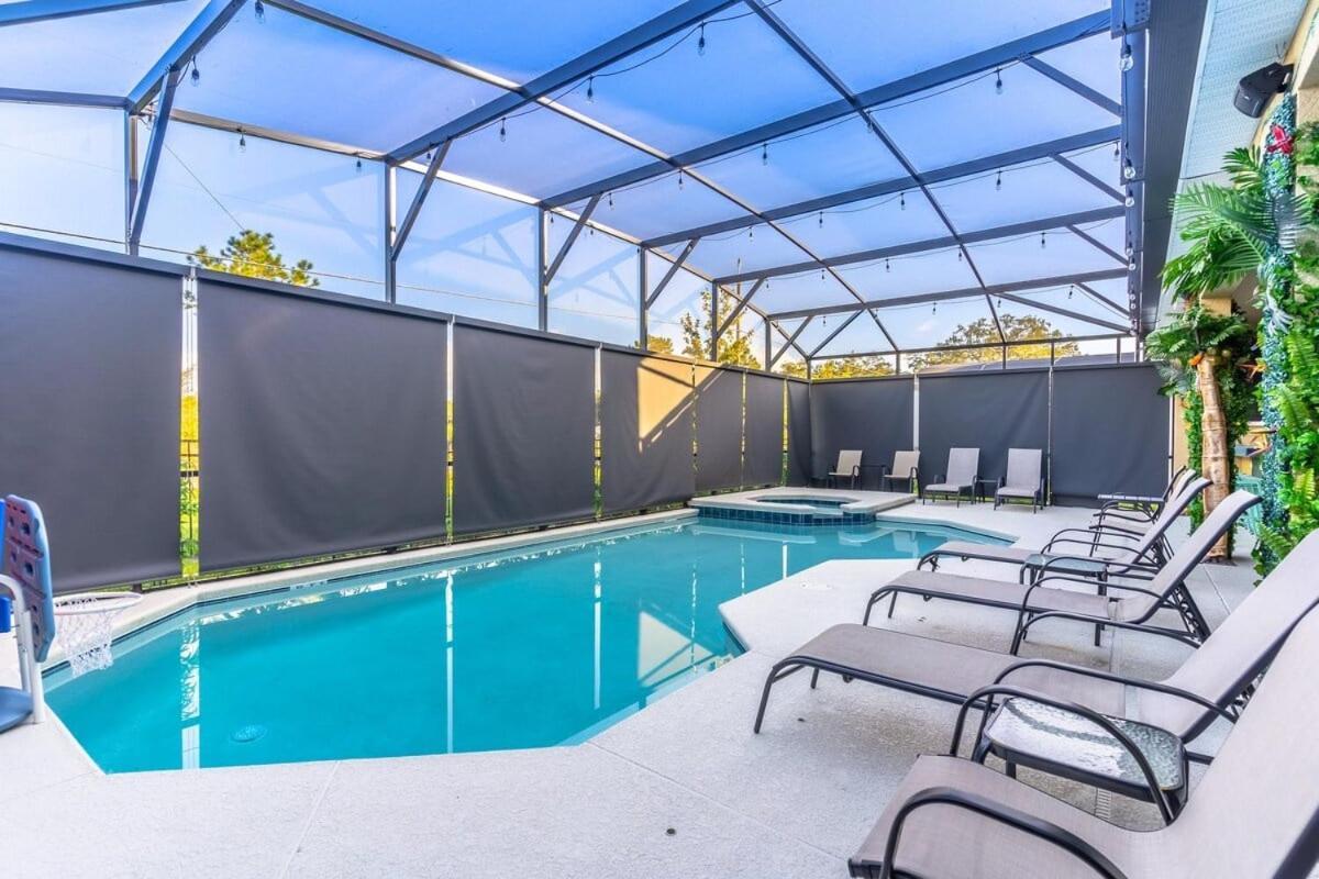 Brand New 15br Mansion Pool Close To Kissimmee
