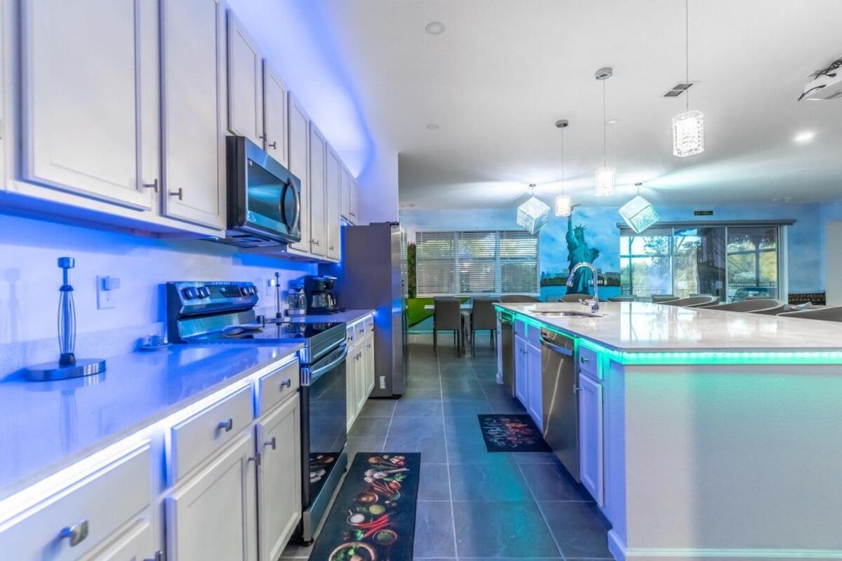 Brand New 15br Mansion Pool Close To