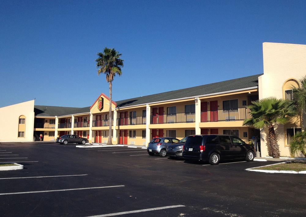 Hotel Super 8 By Wyndham International Drive