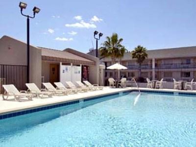 Super 8 By Wyndham International Drive Orlando