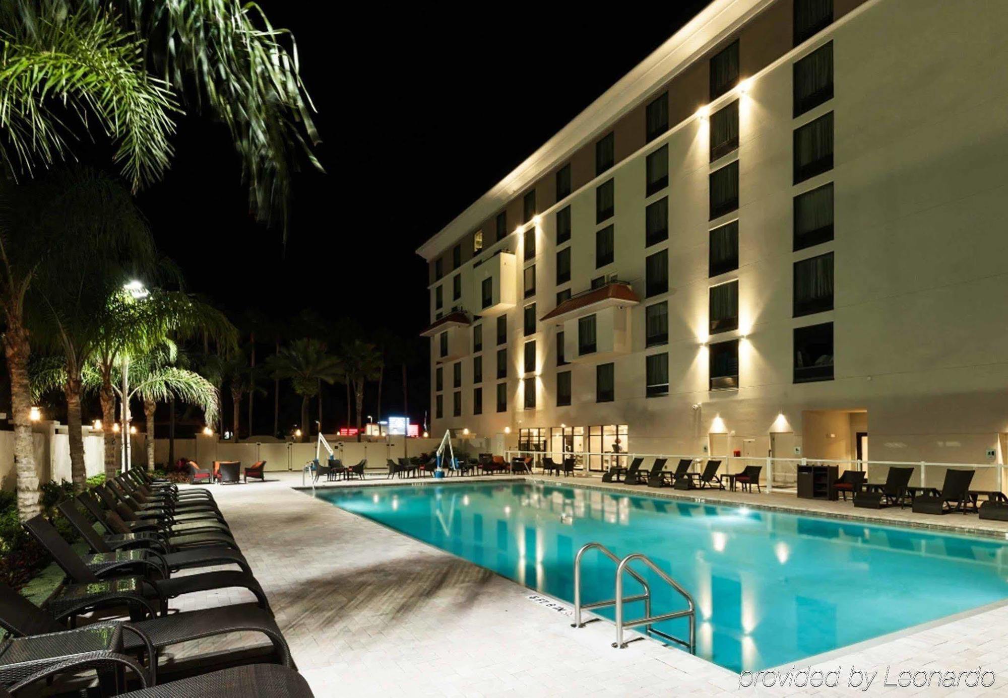 Hotel Delta By Marriott Orlando Lake Buena Vista