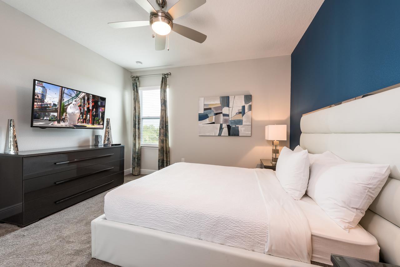 Encore 4136 5 Bedroom Water Park