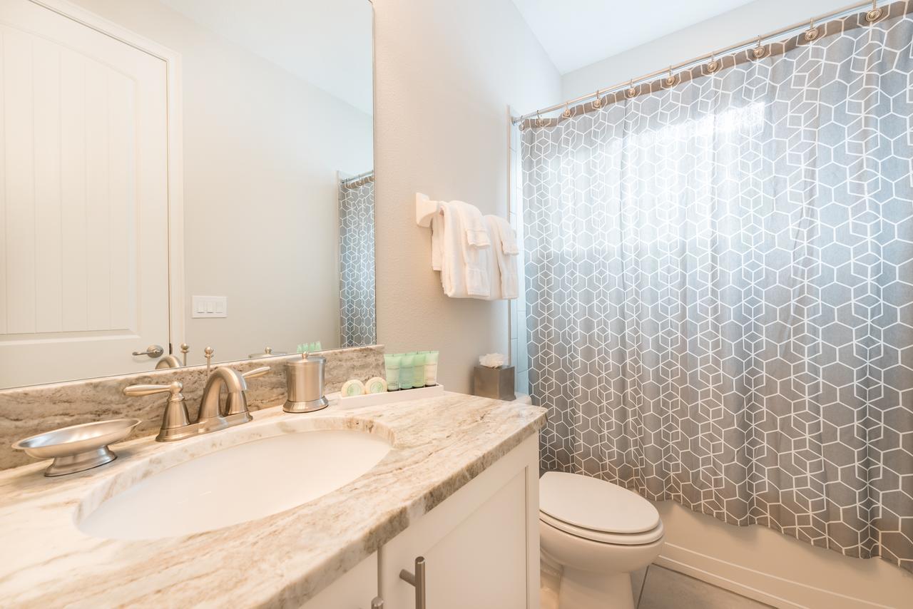Villa Encore 4136 5 Bedroom Water Park *