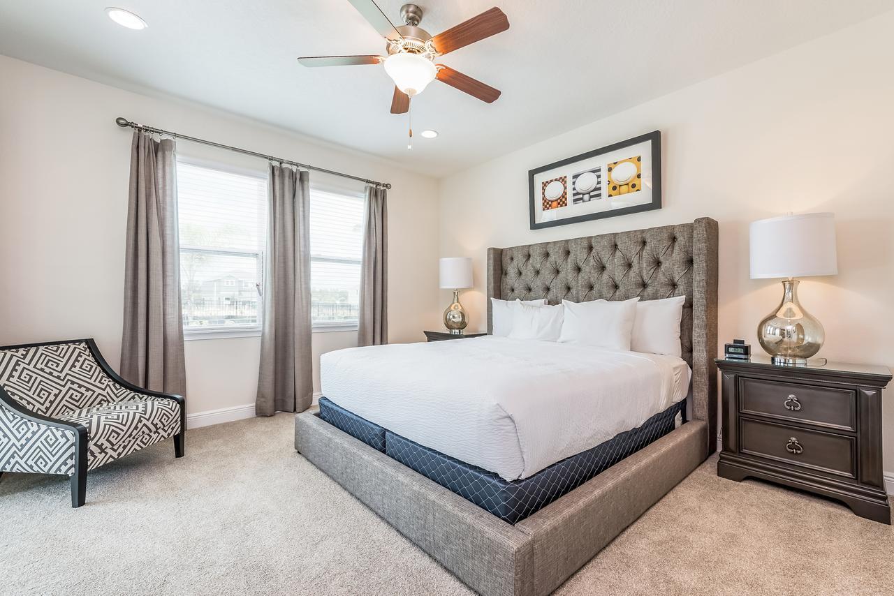 Cozy By Rentyl Near With Private Pool & Amenities - 470b Holiday home