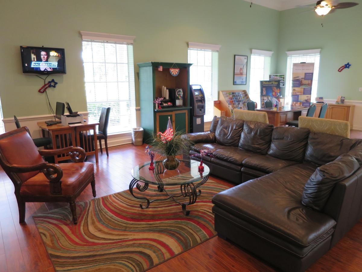 Oak Plantation Resort