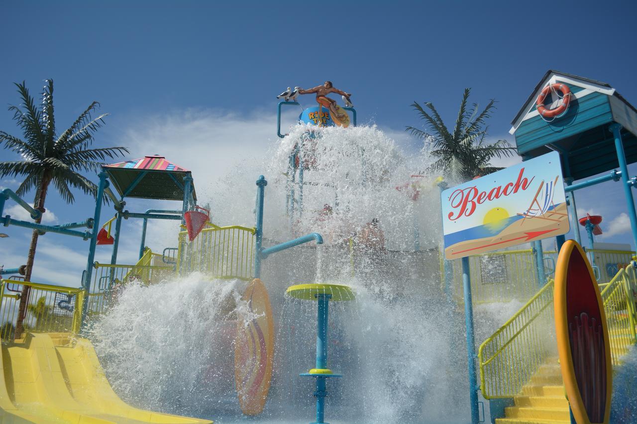 Dreams Luxury With Private Water Park Villa