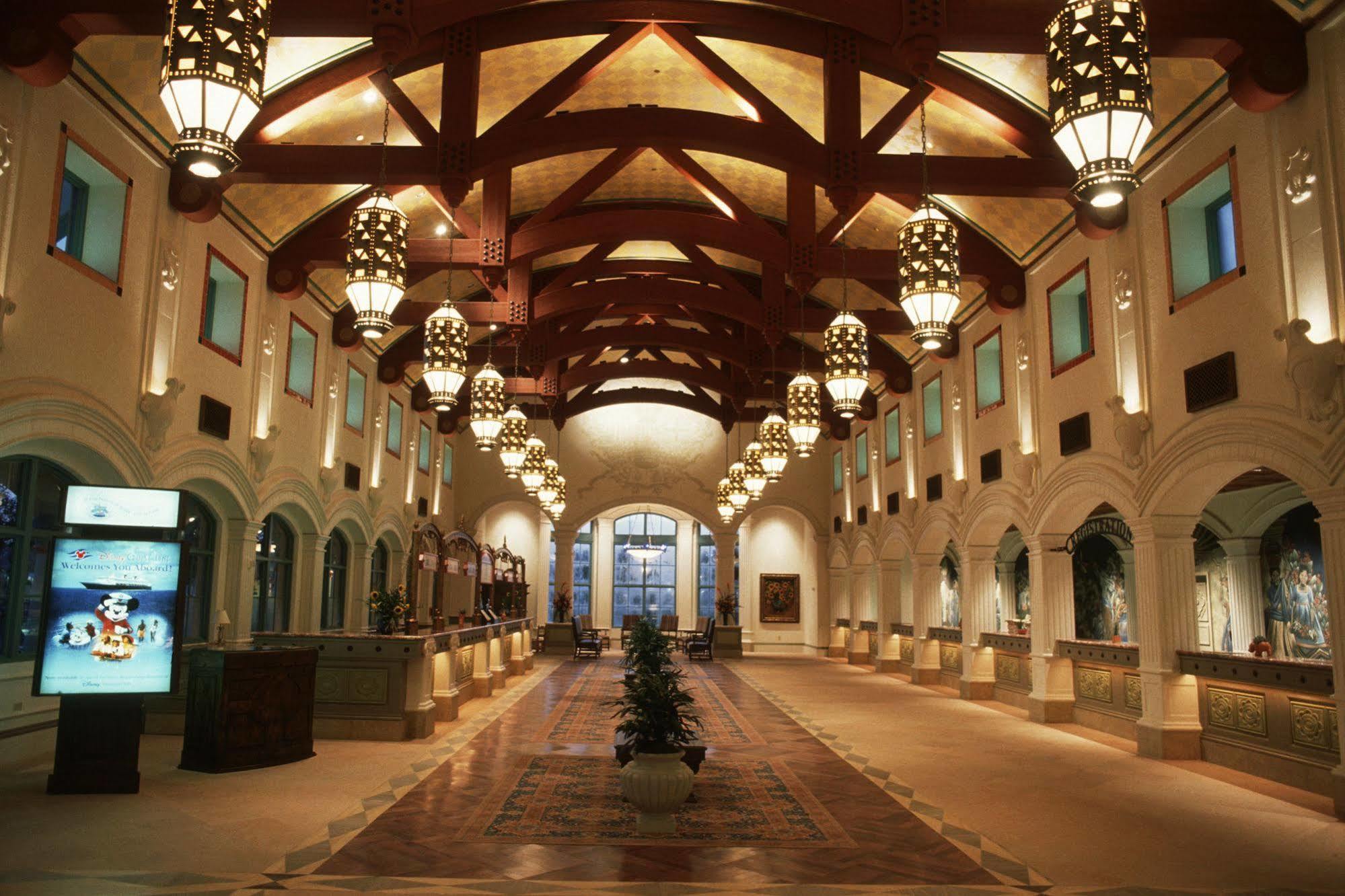 Hotel Disney's Coronado Springs 3*