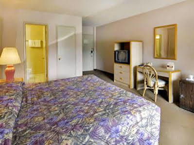 Travelodge By Wyndham Downtown Centroplex