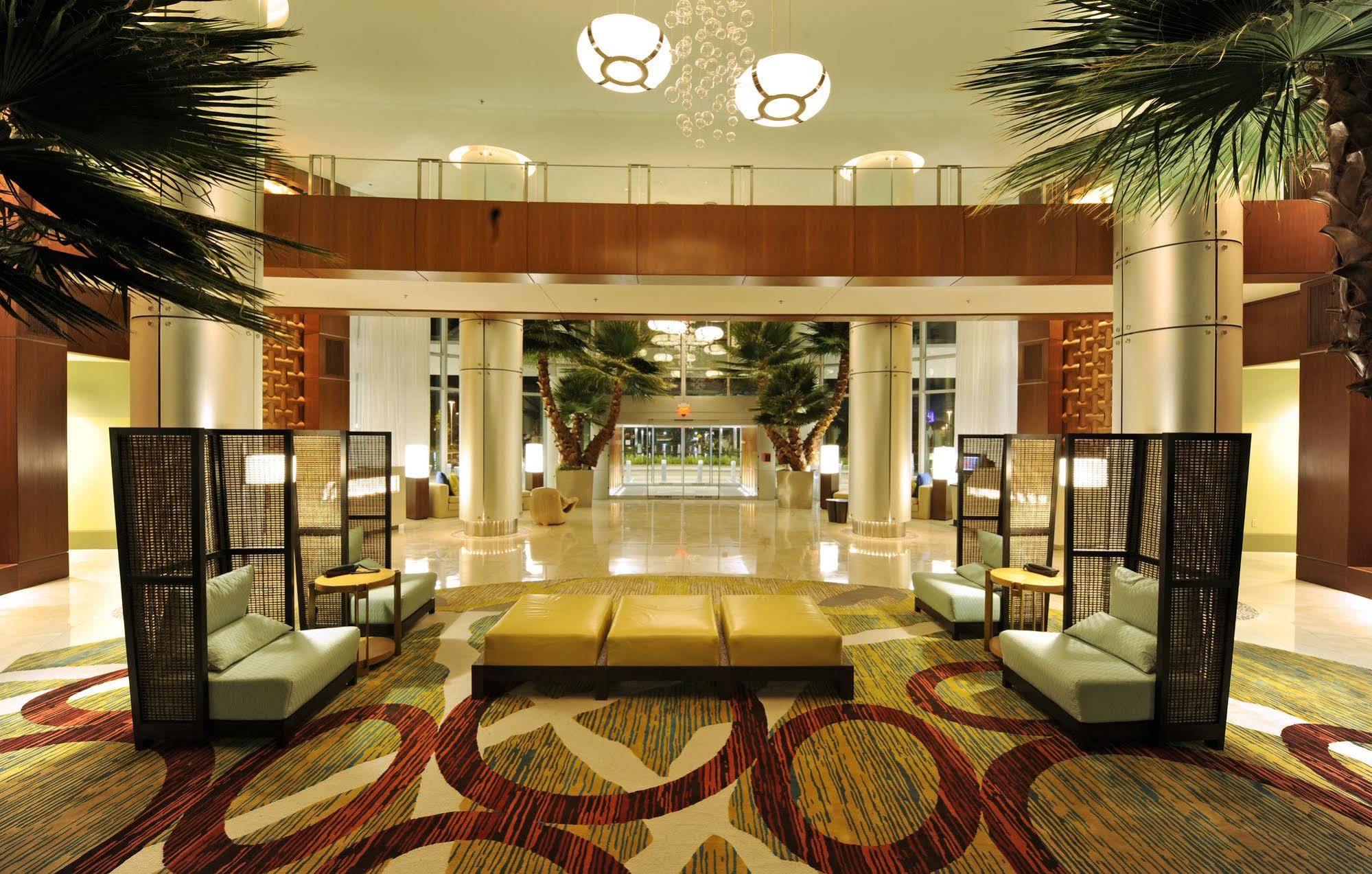 Aparthotel Bay Tower At Disney's Contemporary 4*