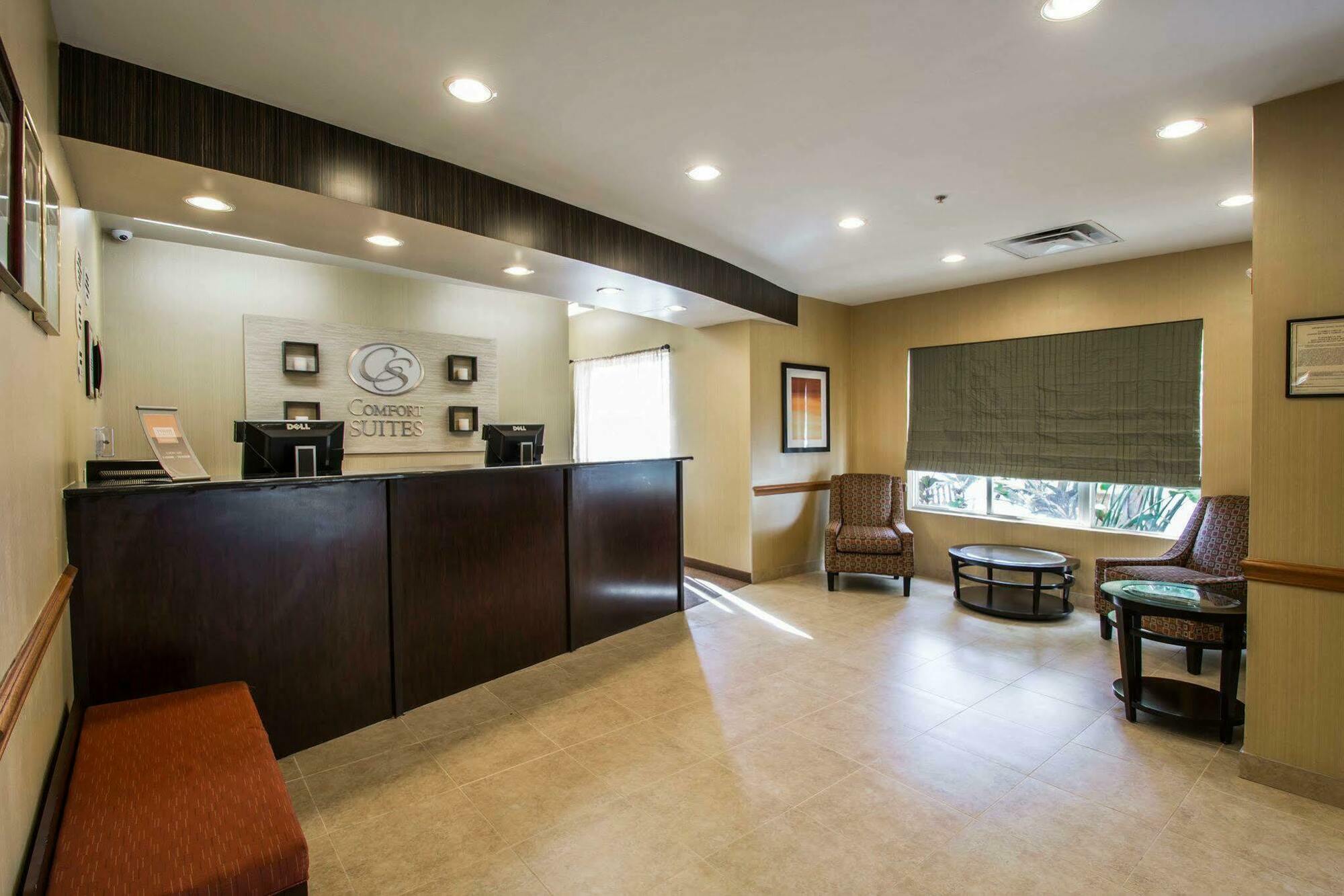Hotel Comfort Near Universal Orlando