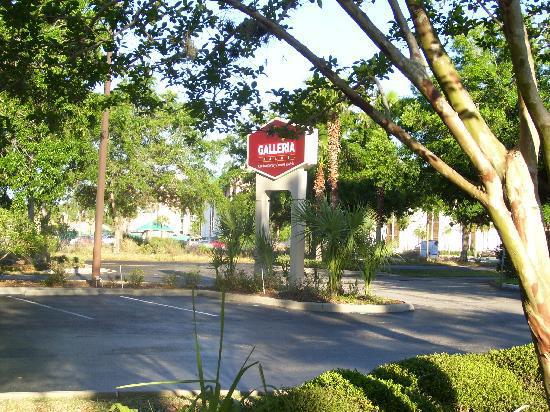 Galleria Palms Orlando - Free Theme Park Shuttles 3*