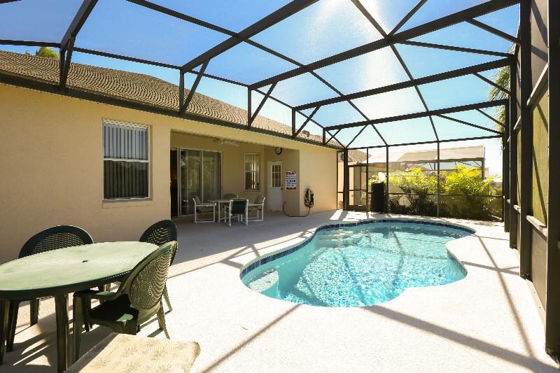 Villa Area Executive Homes