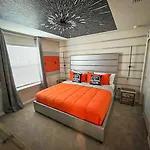 Awesome 9Br Villa By Disney W Theater Pool Games