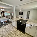Lakefront 7 Bedroom Duplex, Pool, Boat, And Hottub