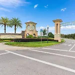 Upstay - Championsgate Home W Hot Tub-Pool-Cinema