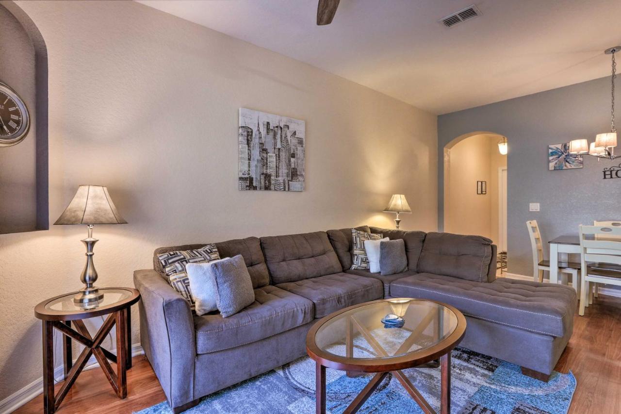 Sunny Townhome With Amenities! Holiday home Davenport