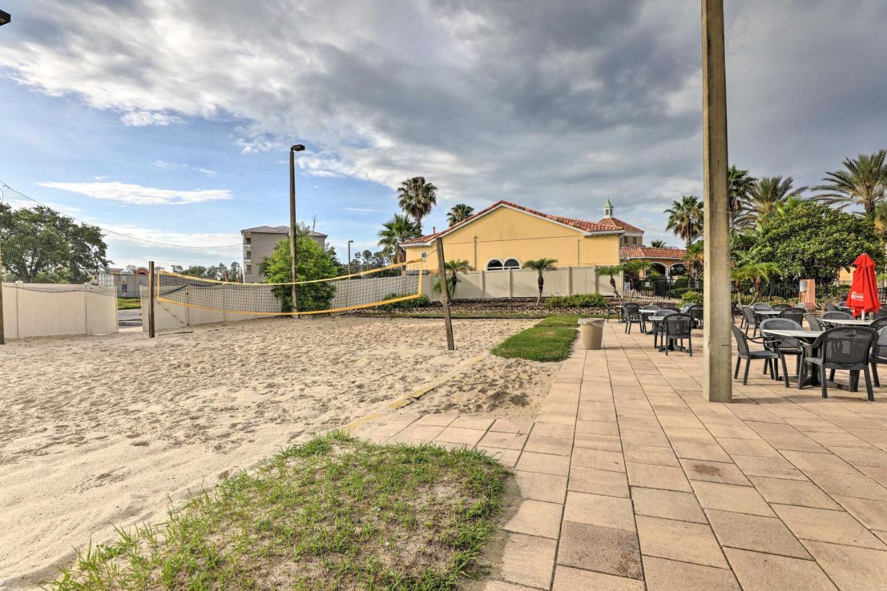 Sunny Townhome With Amenities! Holiday home